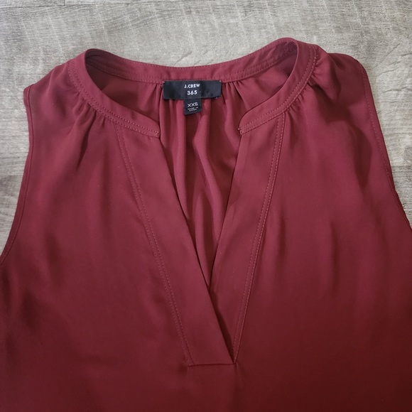J.Crew 365 Maroon Semi Sheer Hi-Low‎ Tank Top Size XXS (Fits Larger) - Picture 2 of 3